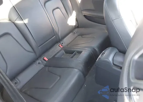 2012 Audi A5 2.0T Premium z USA, uszkodzony, nr VIN WAULFAFR2CA043970